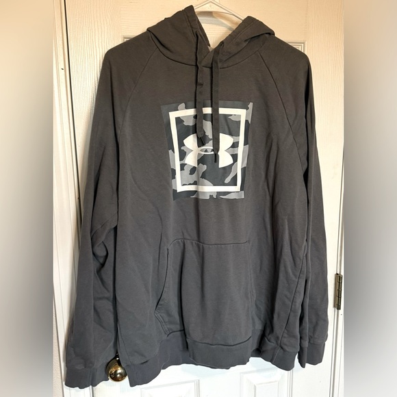 Men’s Under Armour Sweatshirt - Picture 1 of 2